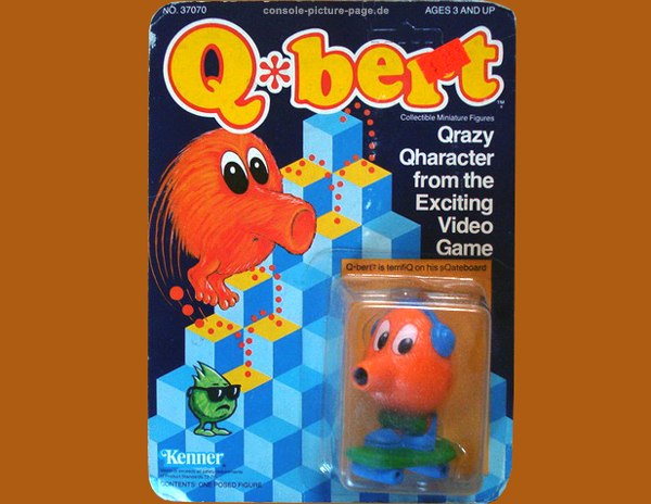 Kenner Collectible Miniature Figure (B) Q*bert is terrifiQ on his sQateboard (Q-bert Qbert)