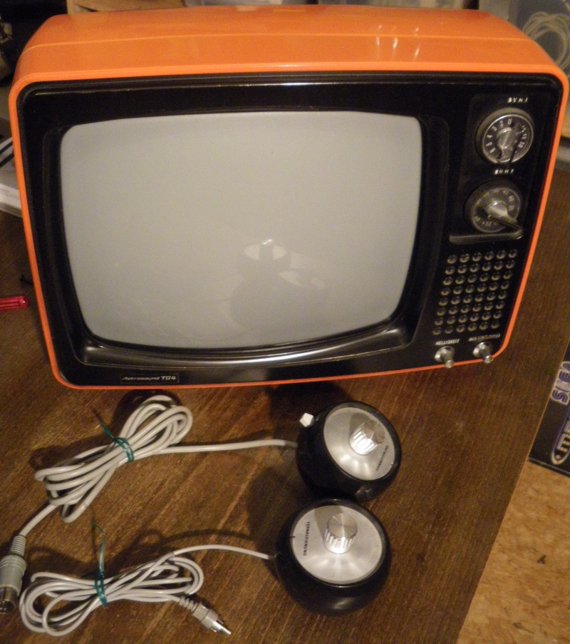 TEC Astrosound TG-4 TV Set (Built-in Pong system)