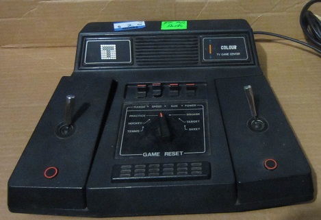 Technigraph TV Sport 15 Colour TV Game Center (Centre)