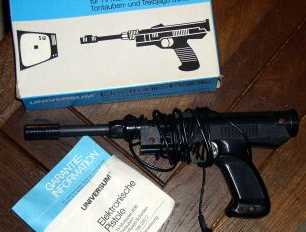 Universum Electronische Pistole